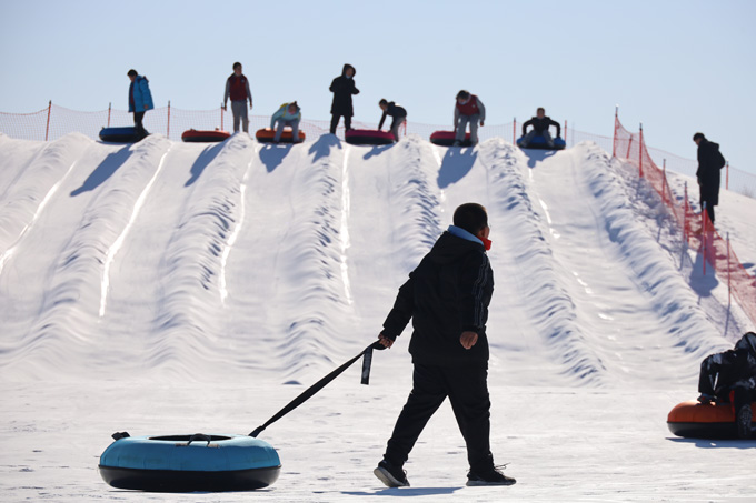 北京延庆张山营推出冰雪嘉年华冰雪场地将达5万平米