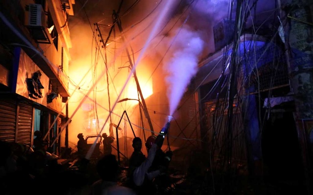 chawkbazar-fire-01.JPG