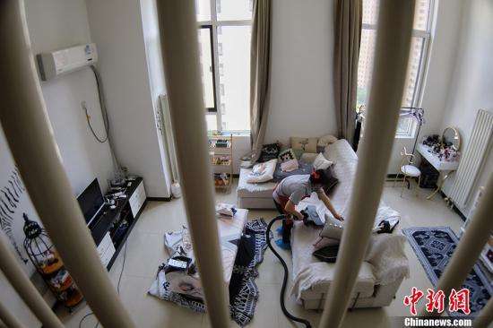 家政学成“极冷专业” 有学校3年没招到一名学生