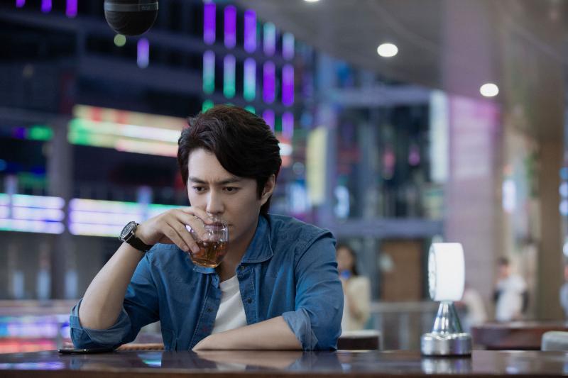 靳东.jpg