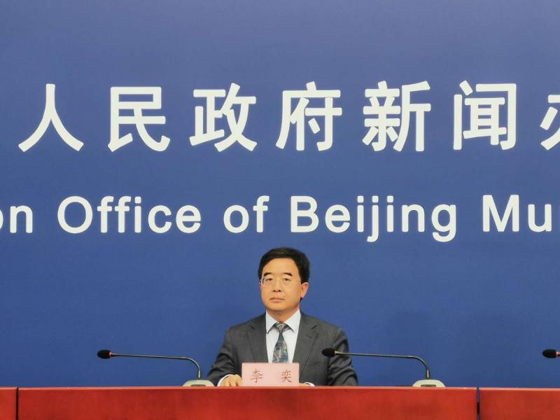 李毅.jpg