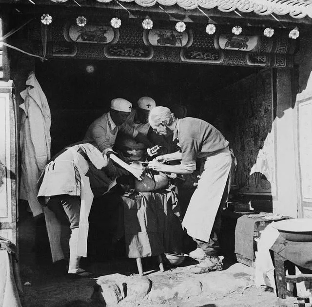 1597197402635690.jpg 手术.webp.jpg