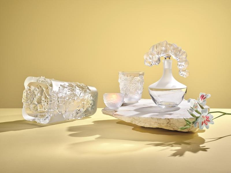 Lalique Mood shot Pivoine HD.jpg