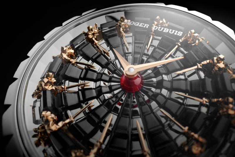 Roger Dubuis罗杰杜彼Knights of the Round Table圆桌骑士系列腕表_情境图2.jpg