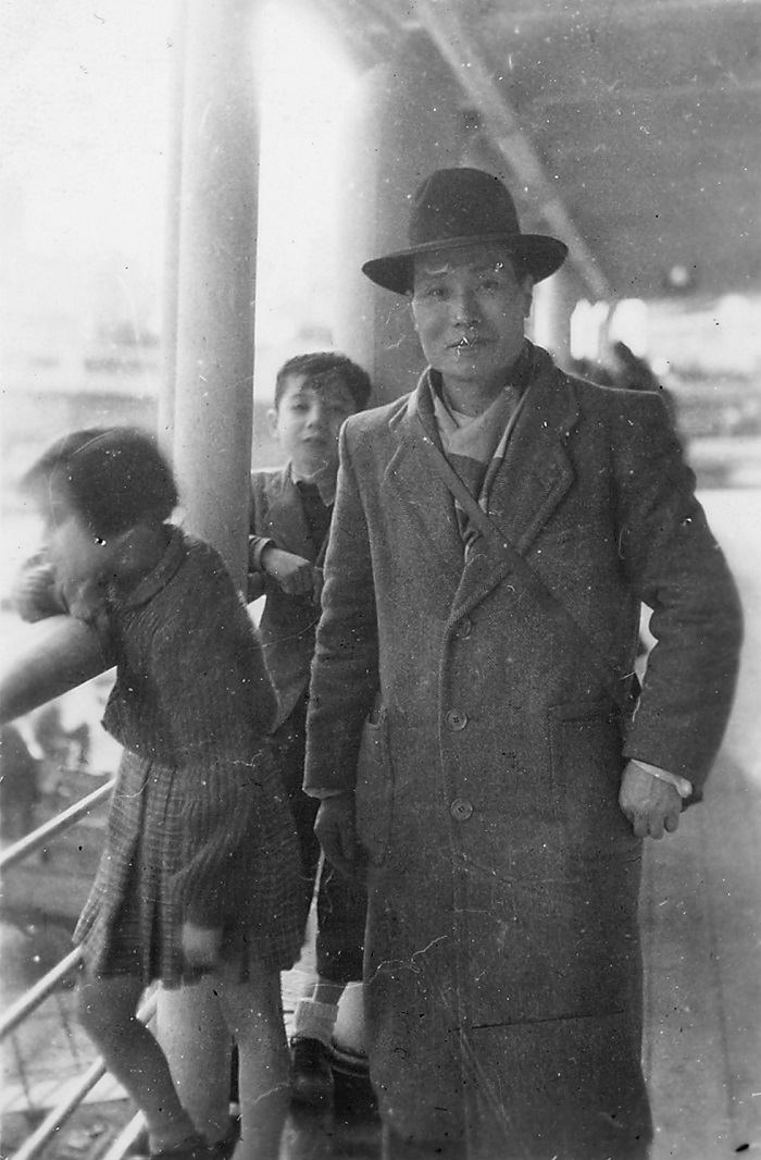 1948年1月，滑田友在回国的轮船上.jpg