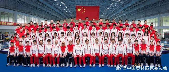 中国游泳队2.jpg