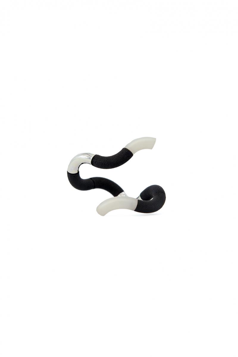 毕又之《Bangle Tangle》 尼龙、玉、925银 2025.jpg