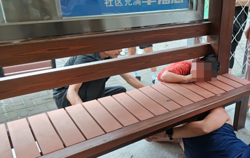 儿童被卡.png