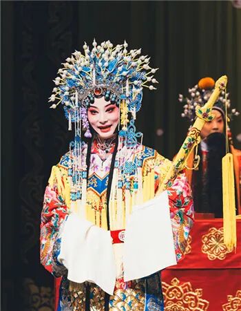 红鬃烈马4.jpg