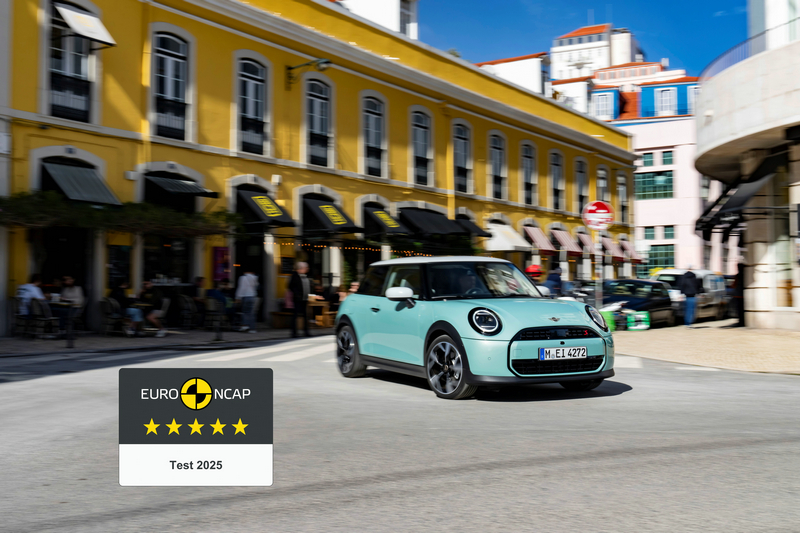 02. 全新MINI Cooper 三门版.jpg