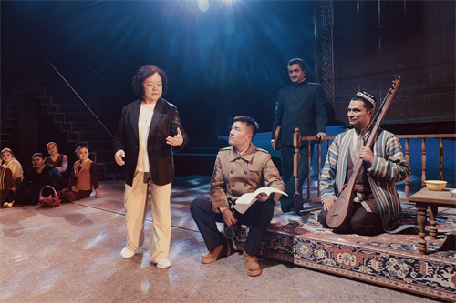 1767161055736061.jpg 陈蔚执导《木卡姆恋歌——万桐书》.jpg