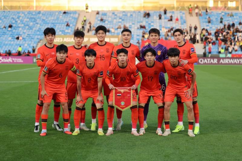 1767905127897171.jpg U23合影.jpg