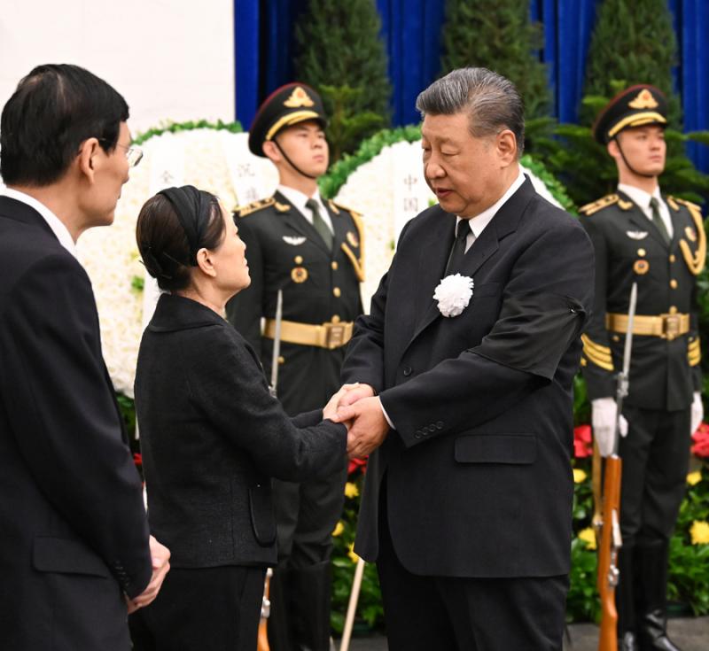 ZuNiGYuE2zwW4vvr.jpg