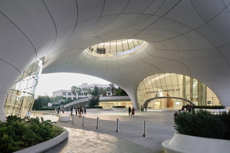 07. Lucas Plaza. Courtesy Lucas Museum of Narrative Art. Photo by Hufton+Crow 大.jpeg