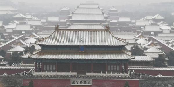 视点｜雪落景山 市民打卡赏京城冬韵