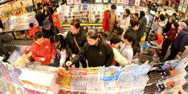 视点｜开学在即文具热销，实用环保成消费主流