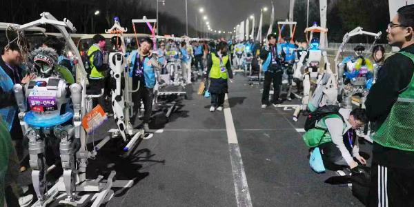 视点｜2026人形机器人半程马拉松全流程全要素测试